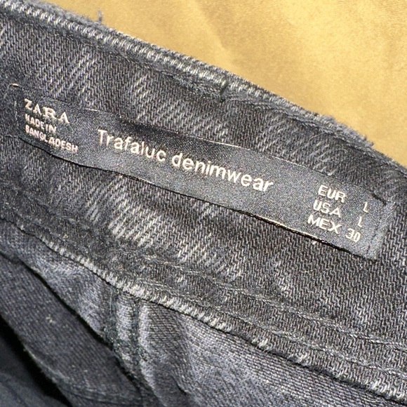 Zara Black Denim Skirt - Picture 2 of 5